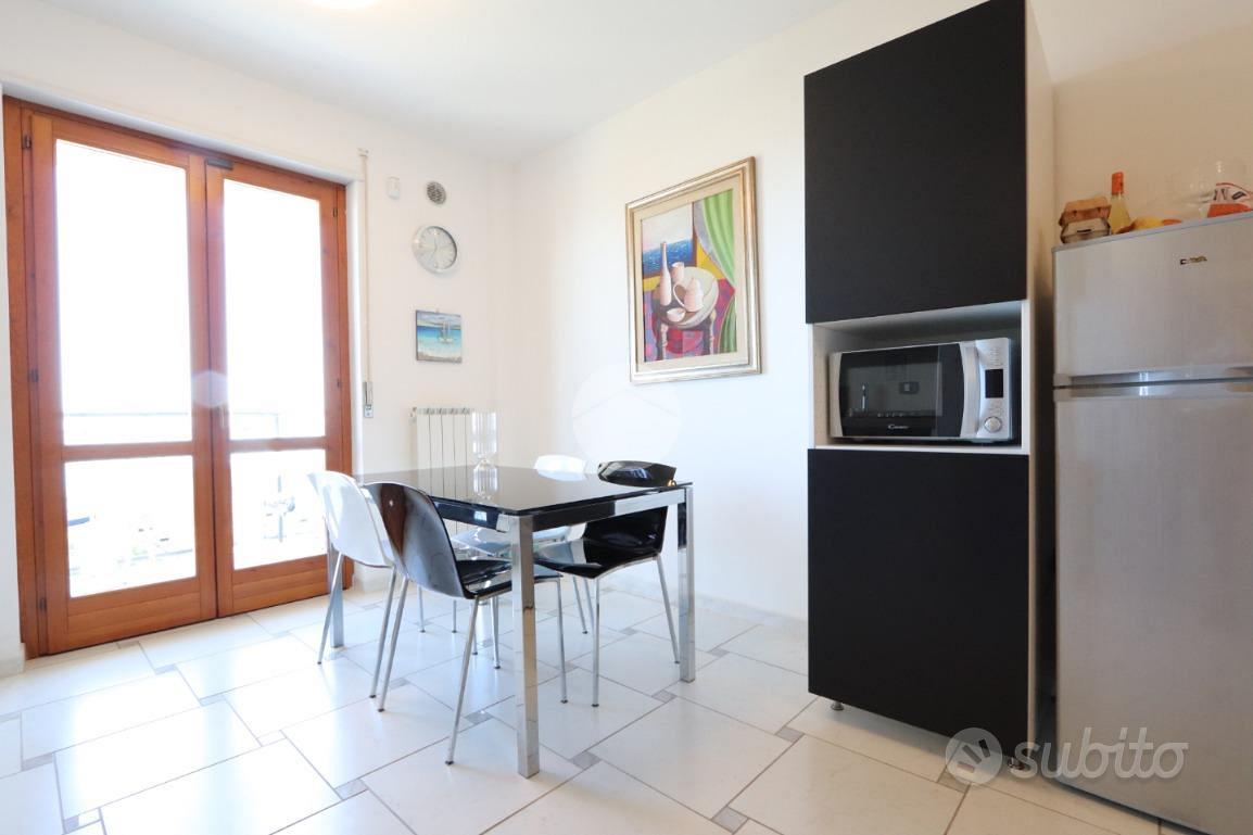 3 LOCALI A TORTORETO - Vista 4