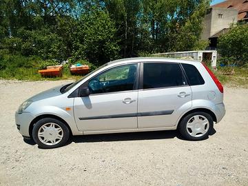 Ford Fiesta 1.4 d GUARNIZIONE TESTATA DA RIFARE