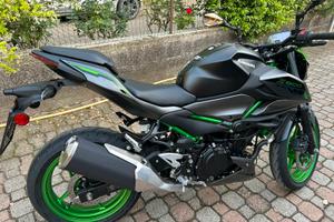 Kawasaki Z500 SE 2025