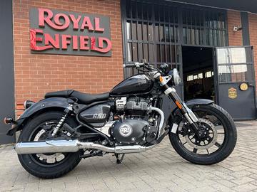 Royal Enfield Super Meteor 650 Astral Black