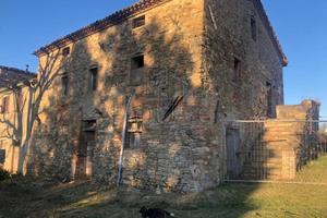 Rustico / Casale di 200 m² con 4 locali a Monte Sa