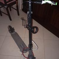 2 monopattini elettrici, leggere la descrizione.