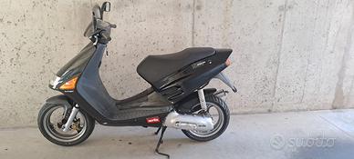 Aprilia sr 50 cc LIBRETTO PICCOLO