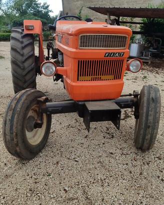 Trattore Fiat 640 2RM – Pronto al lavoro