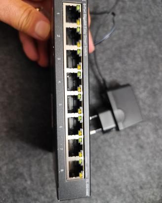 switch gigabit 8 porte gestibile 