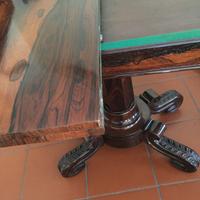 Mobili d’epoca e lampada