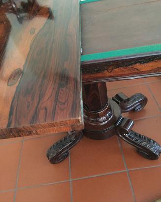 Mobili d’epoca e lampada