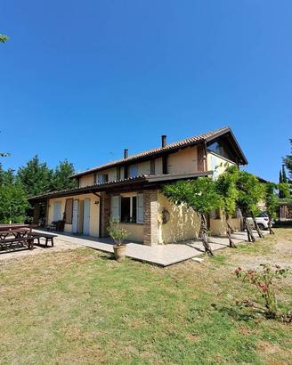 Villa di 346 m² con più di 5 locali a Valsamoggia