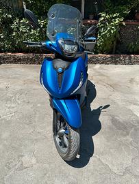 Beverly 400s