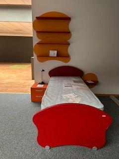 Camera singola completa arancione/rossa