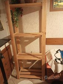 Scaffale in legno