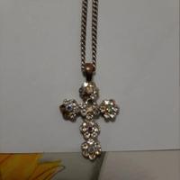 Collana da donna con croce di strass
