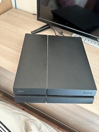 PS4 slim+10 giochi+4 controller(tutto funzionante)