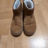 Stivali UGG