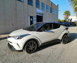 Toyota ch-r 1.8 hybrid super accessoriata