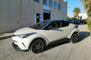 Toyota ch-r 1.8 hybrid super accessoriata
