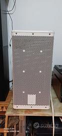 Una cassa audio One System 108.HTH