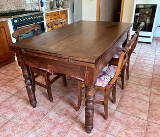 Tavolo da pranzo in legno massello allungabile
