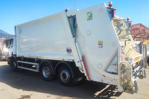 Scania P320, compattatore per raccolta rifiuti