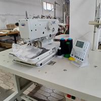ATREZZATURA PROFESSIONALE PER SARTORIA. 