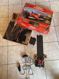Pista Carrera macchinine Ferrari telecomandate