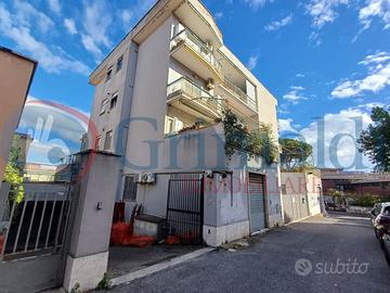 Box/Posto auto Roma [Cod. rif 3235165VCG]