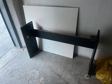 stand Yamaha L121B Supporto per Pianoforte  P121