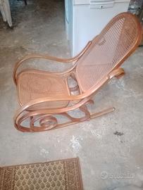 Sedia a dondolo vintage