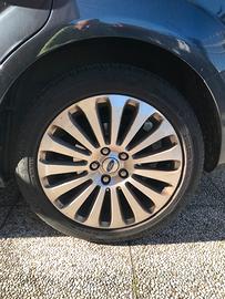4 cerchi in lega Ford R17 con gomme estive