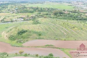 Terreno di 98724 m² a Roma