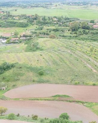 Terreno di 98724 m² a Roma