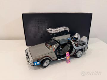 Hot wheels 1/18 back to the future