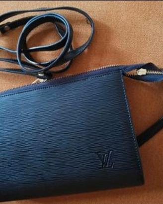 Borsa LV