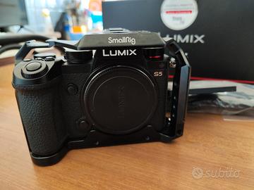 Panasonic Lumix S5 + Cage Smallrig