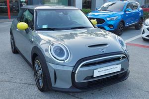 MINI Cooper SE Camden Edition