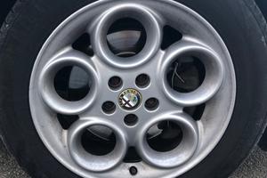 4 cerchi Alfa 156 147 GT in buone condizioni