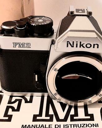 Nikon FM2 con scatola e libretto istruz. originale