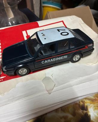 Macchina carabinieri
