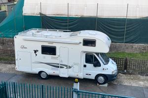 Camper mansardato