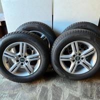 Cerchi in lega Audi 16" e gomme invernali Pirelli