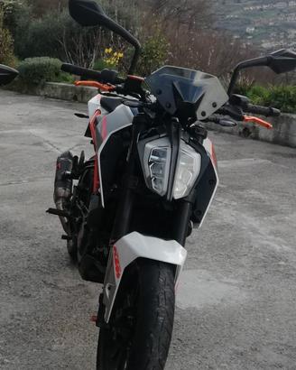  KTM Duke 125