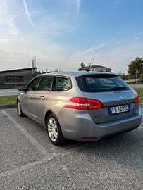 Peugeot 308 BlueNDi