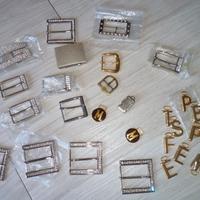 Fibbie cinture con strass ed accessori per borse