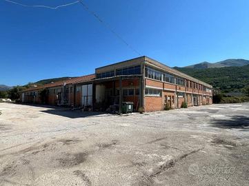 Immobile in asta di 4587 m² con più di 5 locali a 