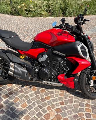 DUCATI DIAVEL V4 - €18.000 - PARI AL NUOVO