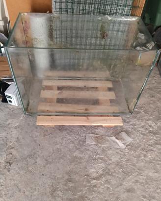 vasca acquario in extra chiaro