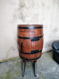 Cantinetta portabottiglie botte