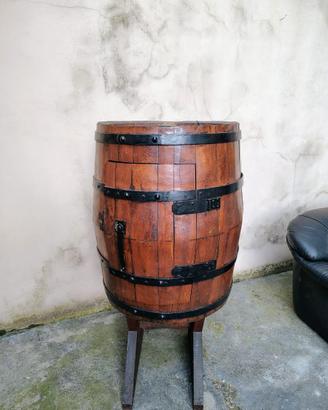 Cantinetta portabottiglie botte
