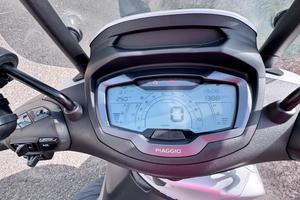 Scooter Piaggio Beverly400sHPE
