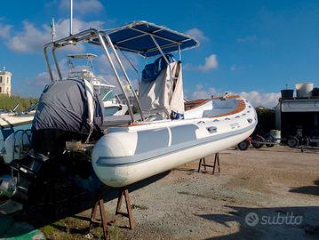 gommone master con carrello